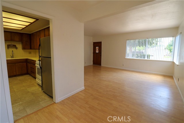 Detail Gallery Image 12 of 31 For 10645 Wolfe Ave, Riverside,  CA 92505 - 3 Beds | 1 Baths