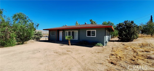 Detail Gallery Image 2 of 18 For 7819 Deer  Trail, Yucca Valley,  CA 92284 - 3 Beds | 1 Baths