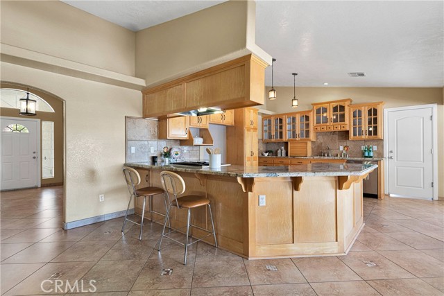 Detail Gallery Image 11 of 64 For 16158 Rimrock Rd, Apple Valley,  CA 92307 - 4 Beds | 2/1 Baths