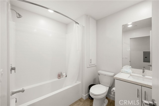 Detail Gallery Image 6 of 15 For 2402 Nolita, Irvine,  CA 92612 - 3 Beds | 3 Baths