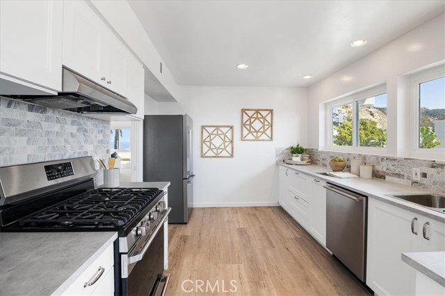 Detail Gallery Image 24 of 53 For 21703 Ocean Vista Dr #204,  Laguna Beach,  CA 92651 - 3 Beds | 2 Baths