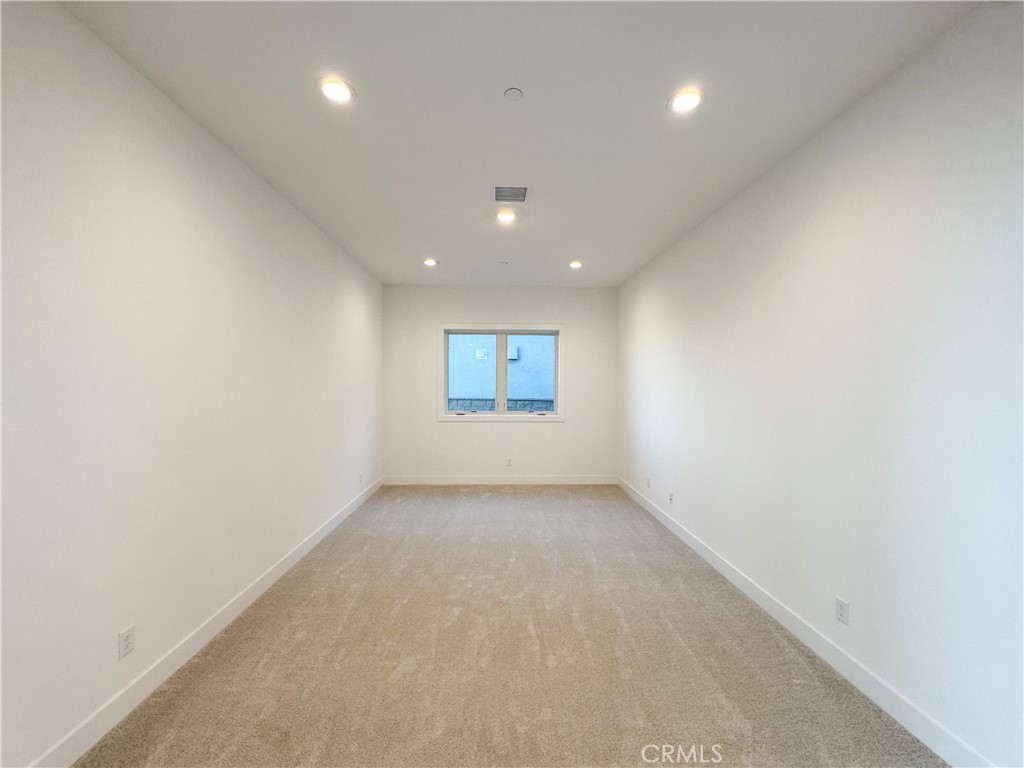 MLS #OC25257810 image #14