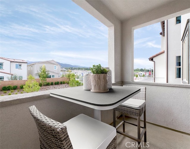 Detail Gallery Image 9 of 18 For 2561 Sprout Ln, Corona,  CA 92883 - 4 Beds | 2/1 Baths