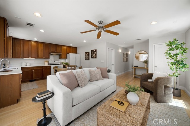 1012 La Costa Court, Atascadero CA: https://media.crmls.org/medias/2efd28cc-9090-4bc4-ba49-2080866d7296.jpg