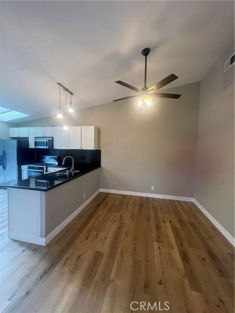 29631 Canwood Street, Agoura Hills CA: https://media.crmls.org/medias/2efd85f4-6175-4f95-a5d3-f0a696ff1b8e.jpg