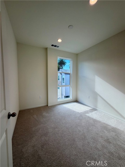Detail Gallery Image 20 of 29 For 5876 Linden Ave #3, Long Beach,  CA 90805 - 3 Beds | 3/1 Baths