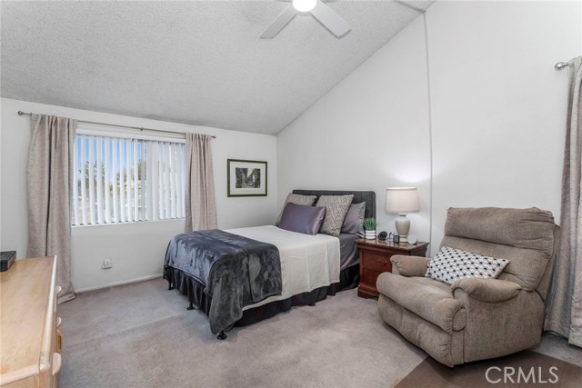 Detail Gallery Image 19 of 41 For 25139 Amberley Way, Valencia,  CA 91355 - 3 Beds | 2/1 Baths