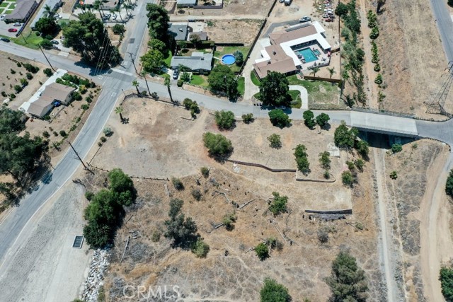Detail Gallery Image 9 of 33 For 21894 Vivienda Ave, Grand Terrace,  CA 92313 - – Beds | – Baths