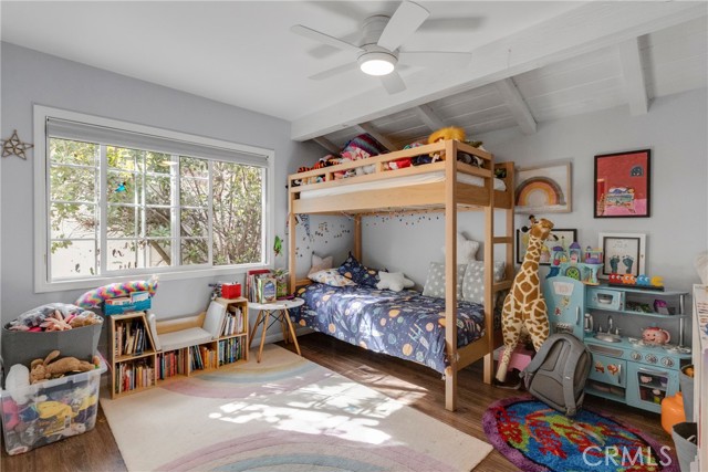 Detail Gallery Image 11 of 20 For 23936 Nomar, Woodland Hills,  CA 91367 - 3 Beds | 2 Baths