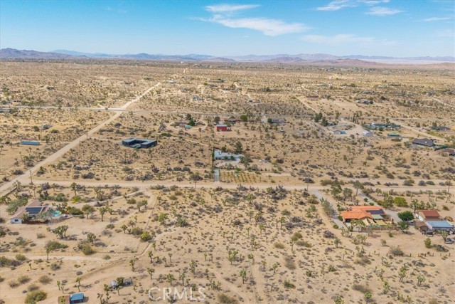 5115 Warren Vista Avenue, Yucca Valley CA: https://media.crmls.org/medias/2effe1ca-43c8-47a8-8137-3a483e59e77c.jpg
