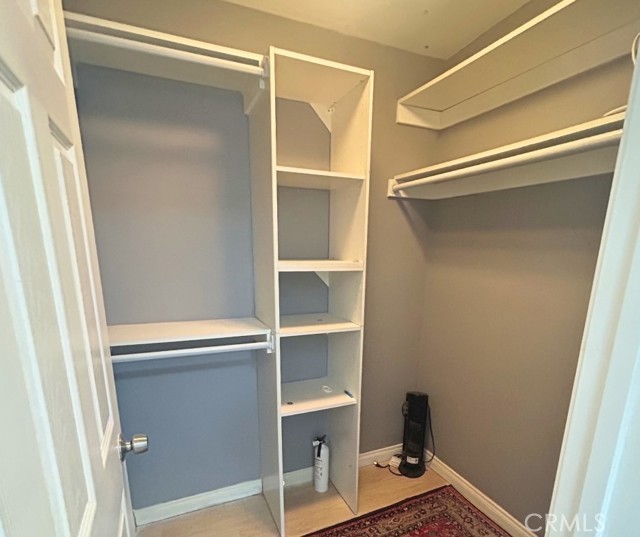 Detail Gallery Image 5 of 10 For 7758 Eton Ave, Canoga Park,  CA 91304 - 1 Beds | 1 Baths