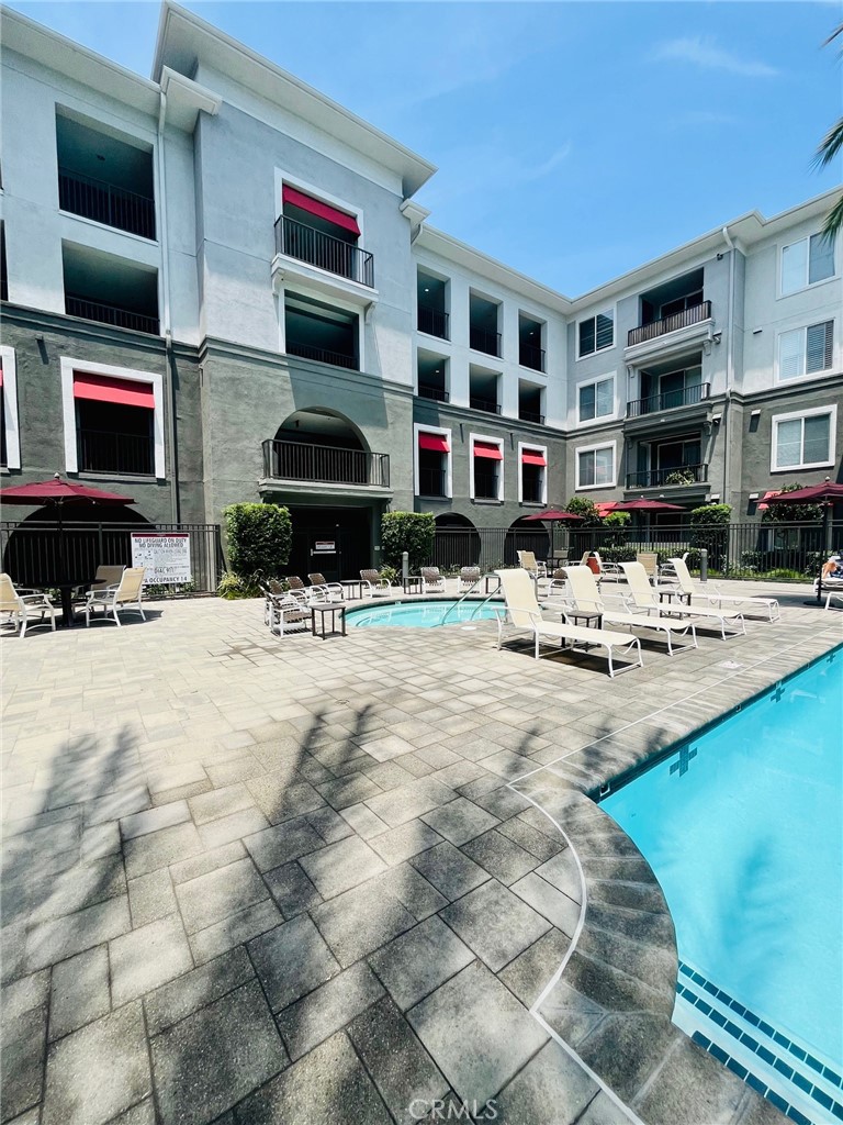 1801 E Katella #1096