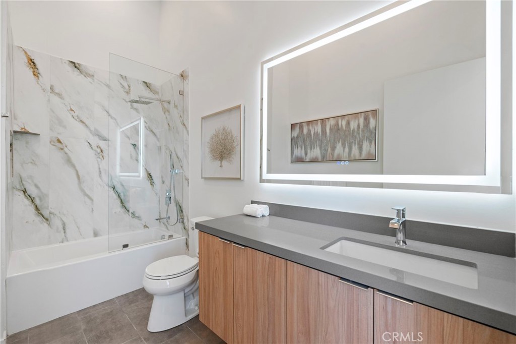 MLS #OC25274314 image #20