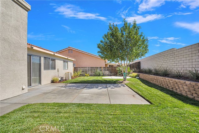 Detail Gallery Image 34 of 43 For 14221 Surrey Ct, Victorville,  CA 92394 - 3 Beds | 2 Baths