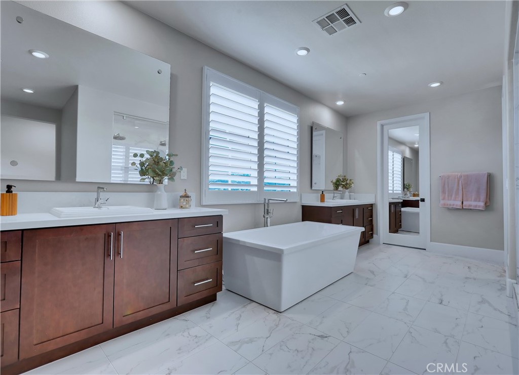MLS #OC26086910 image #31