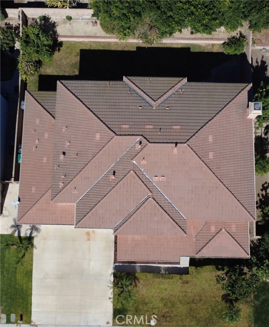 Detail Gallery Image 3 of 37 For 13580 Brush Creek, Corona,  CA 92880 - 6 Beds | 4/1 Baths