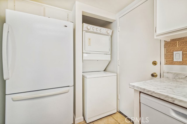 Image 6 of 26 For 34414 Laura Way