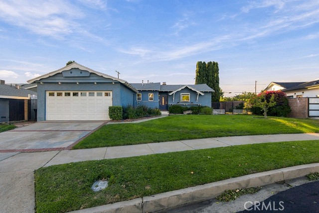 10623 Gothic Avenue photo 4
