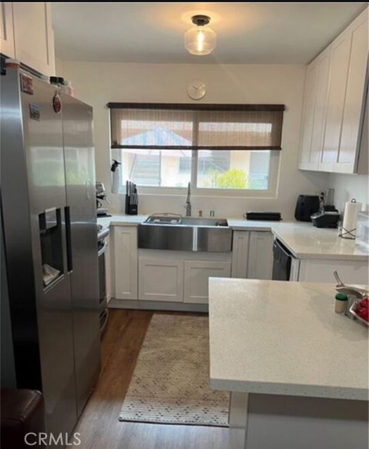 Detail Gallery Image 4 of 19 For 5232 Corteen Pl #7,  Valley Village,  CA 91607 - 2 Beds | 2 Baths