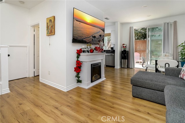 Detail Gallery Image 8 of 45 For 22909 Serra Dr, Carson,  CA 90745 - 3 Beds | 3 Baths