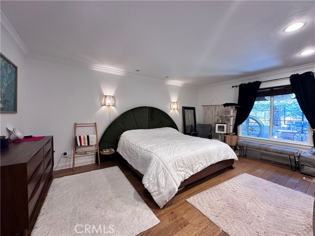 Detail Gallery Image 12 of 36 For 7326 Vanalden, Reseda,  CA 91335 - 3 Beds | 3 Baths