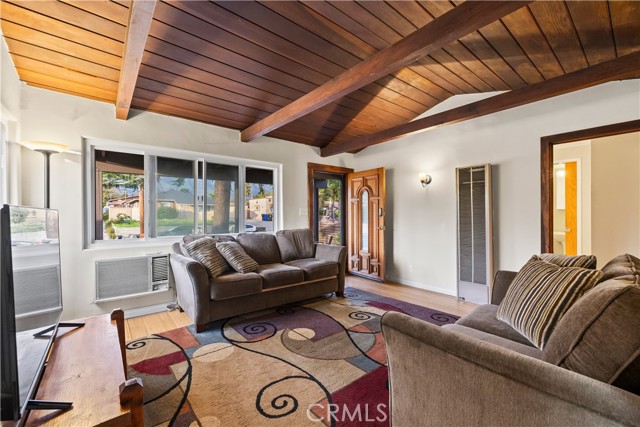 Detail Gallery Image 6 of 41 For 9417 Lomita, Rancho Cucamonga,  CA 91701 - 2 Beds | 2 Baths