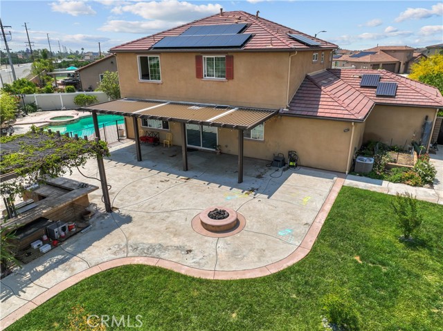 1600 Liv Court, Redlands CA: https://media.crmls.org/medias/2f07cf82-1870-40cb-b7a9-685400d80c16.jpg