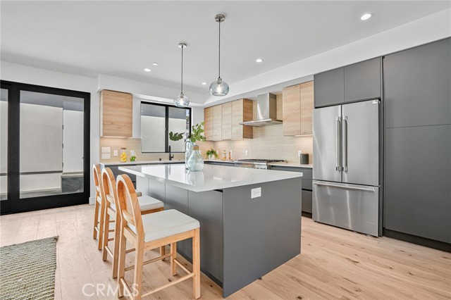 1003 S Prospect Ave, Redondo Beach CA: https://media.crmls.org/medias/2f07db4d-ddad-4432-b4a8-1d9d6b47950a.jpg