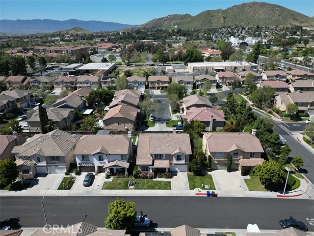 Detail Gallery Image 7 of 38 For 4802 Lakerun Ct, Riverside,  CA 92505 - 4 Beds | 2/1 Baths