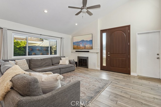 2176 N Pami Circle, Orange CA: https://media.crmls.org/medias/2f08488e-bd17-4903-9650-ff0ac6fe0098.jpg