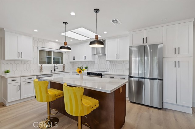 Detail Gallery Image 5 of 35 For 5326 Bahia Blanca #N,  Laguna Woods,  CA 92637 - 2 Beds | 2 Baths