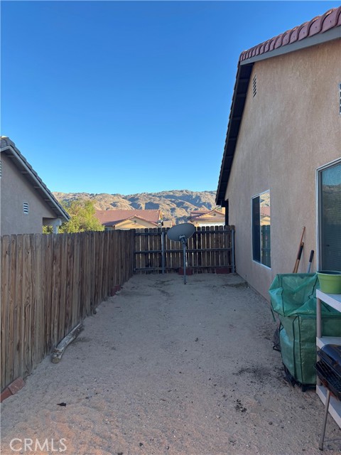 71578 Florida Drive, 29 Palms CA: https://media.crmls.org/medias/2f08b651-d91d-4201-a148-eb933feb6b0a.jpg