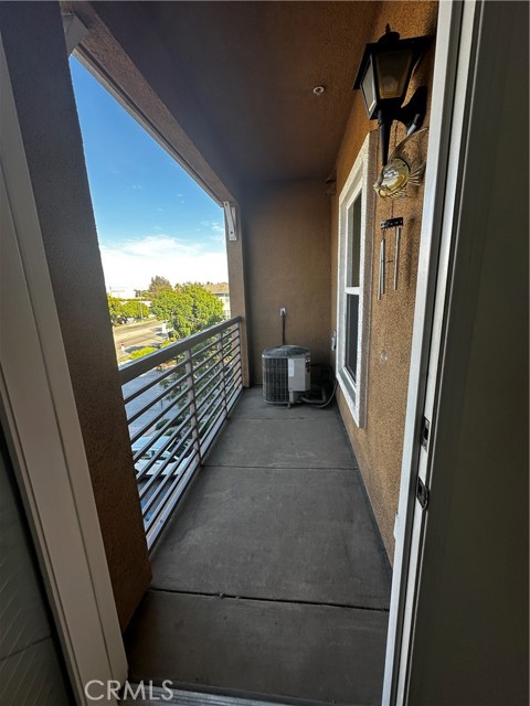 Detail Gallery Image 10 of 14 For 3550 Torrance #303,  Torrance,  CA 90503 - 1 Beds | 1 Baths