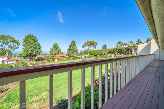 1808 Via Coronel, Palos Verdes Estates CA: https://media.crmls.org/medias/2f08c568-4142-4786-a44c-28384c7775bb.jpg