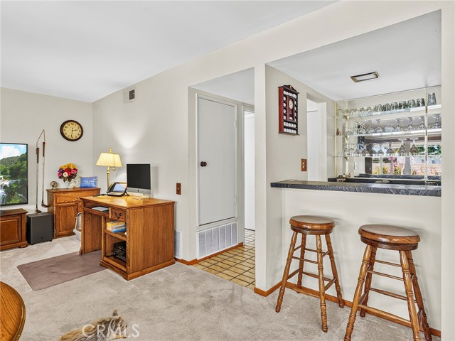 10634 Deering Avenue photo 21