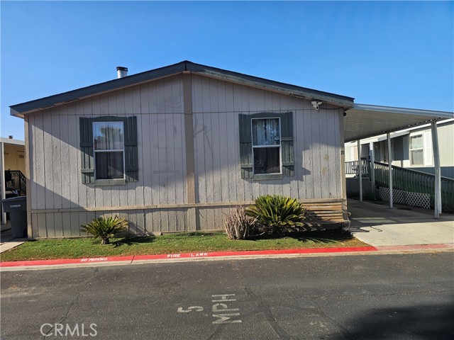 Detail Gallery Image 1 of 22 For 350 E San Jacinto Ave #71,  Perris,  CA 92571 - 3 Beds | 2 Baths