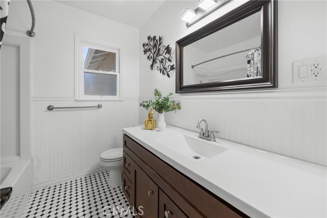 5834 Costello Avenue, Van Nuys CA: https://media.crmls.org/medias/2f09e744-6775-48f8-a382-fbb60c12fcda.jpg