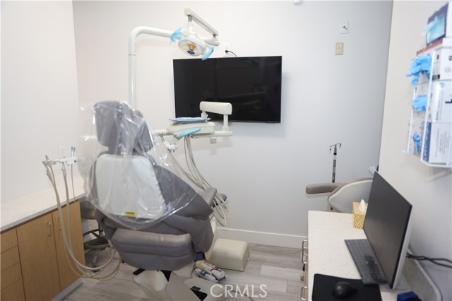 3950 Pierce St, Riverside CA: https://media.crmls.org/medias/2f09efba-1609-4474-9e51-8edd64ee3ca1.jpg