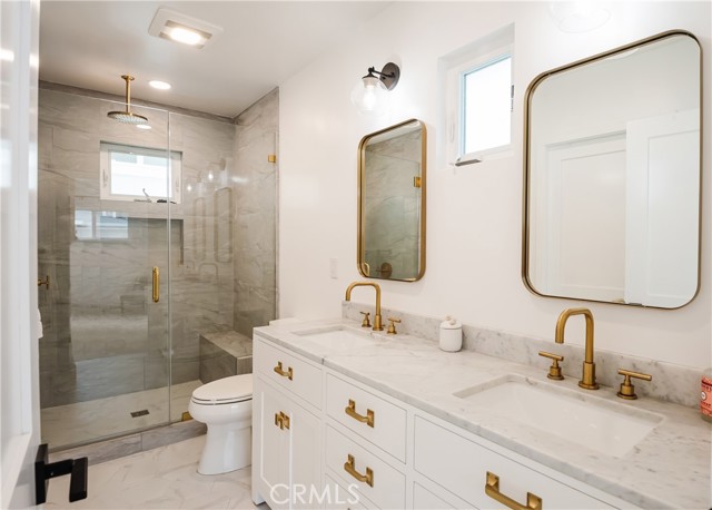 301 4th St, Manhattan Beach, California 90266, 4 Bedrooms Bedrooms, ,3 BathroomsBathrooms,Residential,Sold,4th St,SB22117855