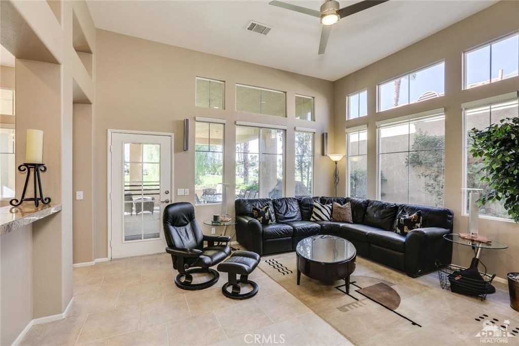 MLS #217002648DA image #5