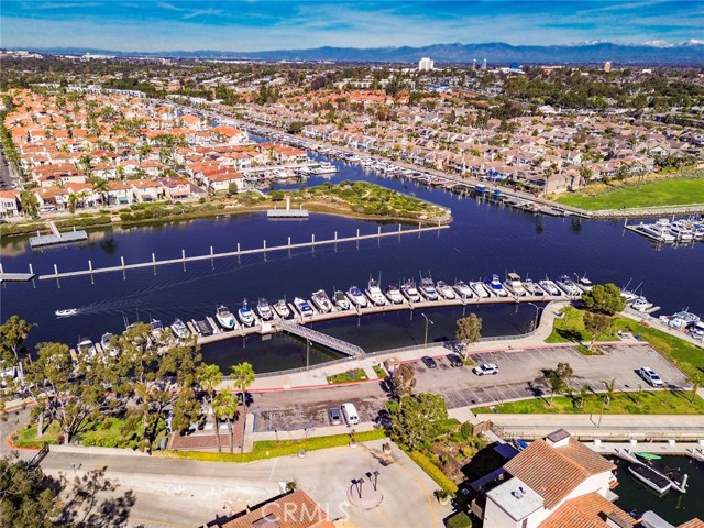 Detail Gallery Image 34 of 45 For 5201 Marina Pacifica S, Long Beach,  CA 90803 - 2 Beds | 2/1 Baths