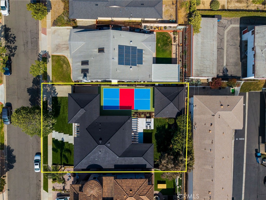 https://media.crmls.org/medias/2f0b8ad3-d15f-4bcf-8fdf-f7e6e40d8d50.jpg?preset=X-Large