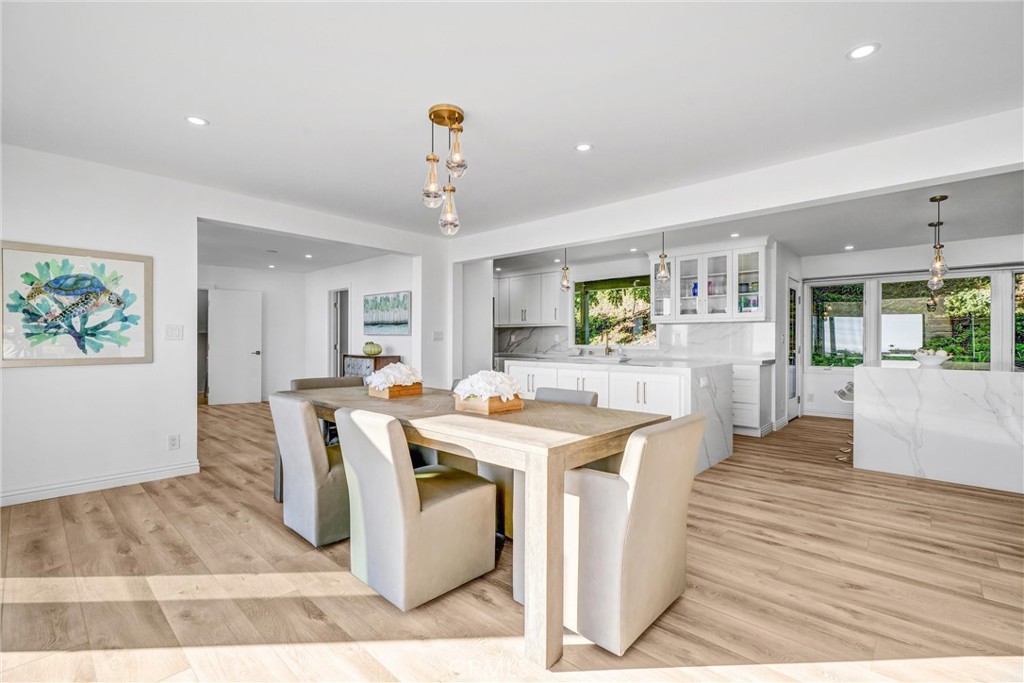 2f0bc082 80b0 4566 8b4d Bdaa8bb698a8