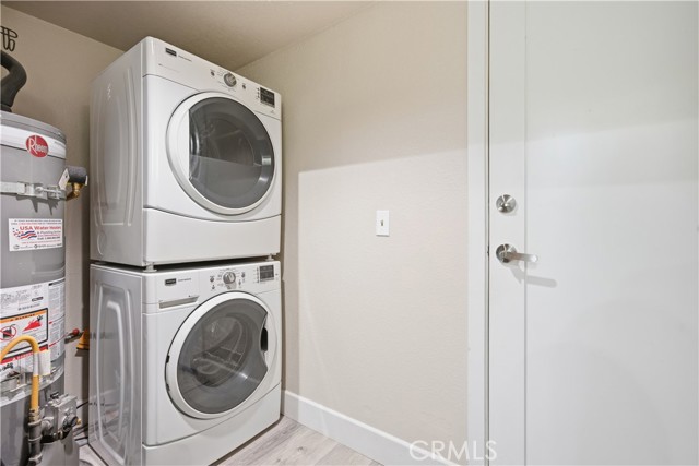 Detail Gallery Image 13 of 28 For 626 Lake #38,  Huntington Beach,  CA 92648 - 1 Beds | 1 Baths