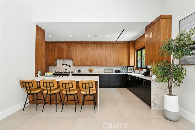 4609 Louise Avenue, Encino CA: https://media.crmls.org/medias/2f0be0d5-2338-49cd-8e3e-437f97bcd8ba.jpg