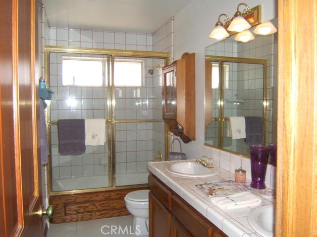 Detail Gallery Image 23 of 31 For 16342 Ridge View Dr, Apple Valley,  CA 92307 - 4 Beds | 2/1 Baths