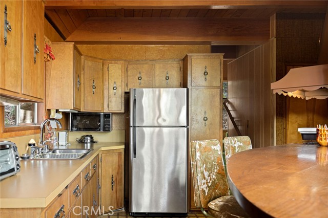 24379 Bernard, Crestline, CA 92325