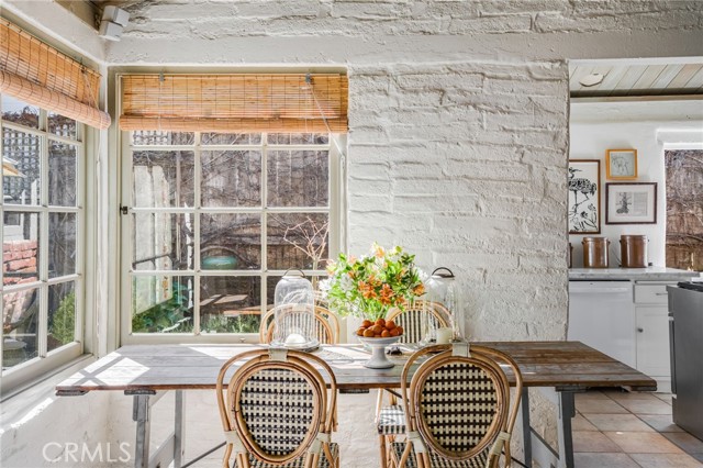 Detail Gallery Image 12 of 34 For 724 Poppy Ave, Corona Del Mar,  CA 92625 - 2 Beds | 1 Baths