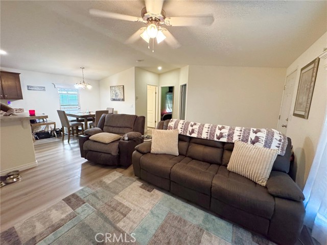 Detail Gallery Image 5 of 32 For 21210 W Arrow Hwy #24,  Covina,  CA 91724 - 3 Beds | 2 Baths