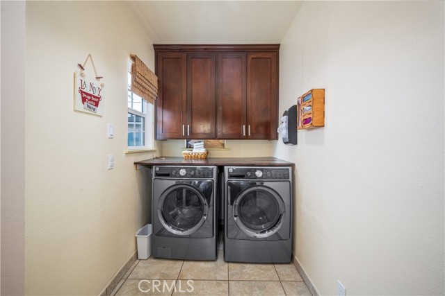 13622 Benfield Avenue, Norwalk CA: https://media.crmls.org/medias/2f1001e4-f924-4d18-8364-cbd96d011e08.jpg